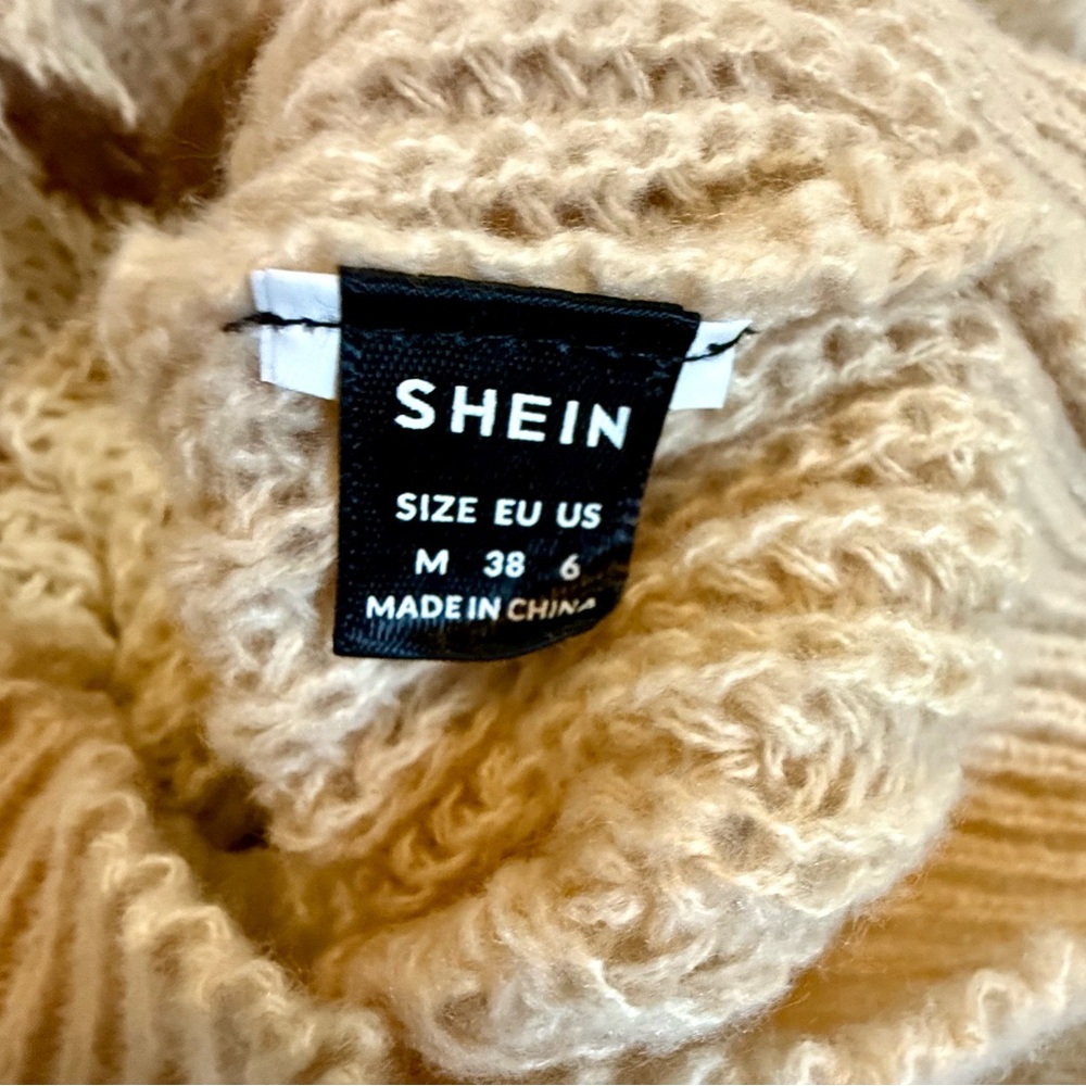 Striped Chunky Knit Sweater – Size Medium - Picture 6 of 6
